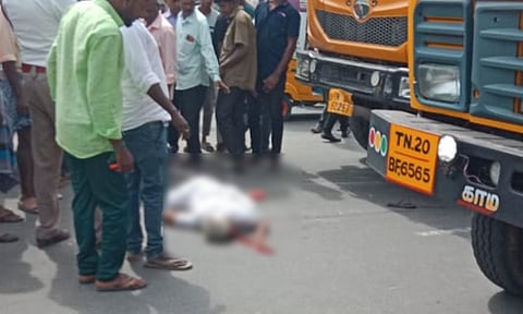 Elderly man killed by sand truck in Tiruvallur 