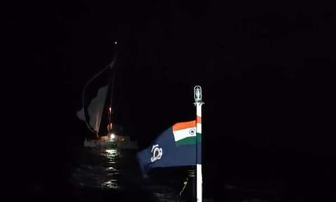 The stranded US sailing vessel rescued by ICG (Photo/ICG) 