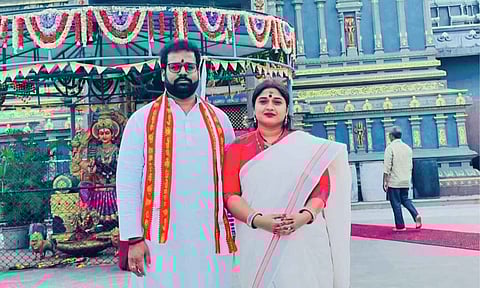 Chandrababu and Vinutha Kotaa 