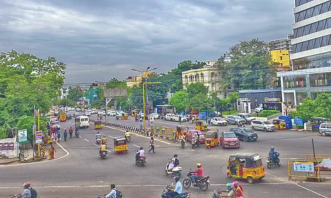 A view from Velacherry main road