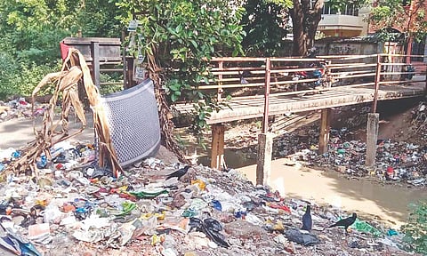 Garbage greets visitors to Southern Railway Headquarters Hospital in Perambur