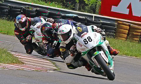 Classy Rahil Pillarisetty tops Pro-Stock 301-400cc Open race