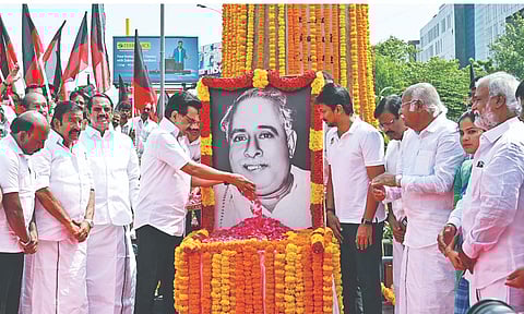 Floral tributes paid to CN Annadurai (Photo: Justin George)