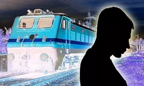 Tiruchy Anna University engineering student ends life (Photo/Daily Thanthi)