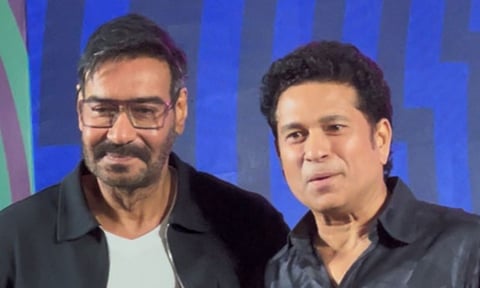  Ajay Devgn and cricket legend Sachin Tendulkar at ISPL event (IANS)