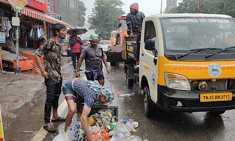 More than 1,700 conservancy workers were deployed across the city to remove the garbage accumulated. 