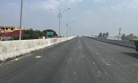 Chennai–Bengaluru Highway via Arcot (IANS) 