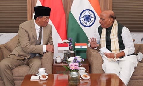 Defence Minister Rajnath Singh and his Indonesian counterpart Sjafrie Sjamsoeddin (IANS) 