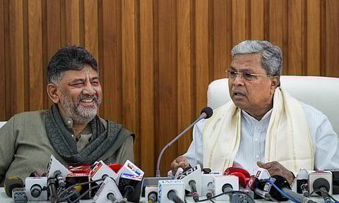 Karnataka Chief Minister Siddaramaiah with Deputy CM DK Shivakumar during a joint press conference after a breakfast meeting amid the ongoing leadership issue in the state, in Bengaluru (PTI)