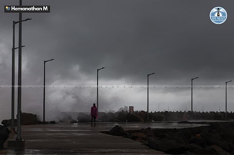 The overcast sky in Chennai on Sunday (Photo: Hemanathan M)