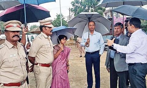 Justice Ajay Rastogi and team visit the stampede spot at Velusamypuram in Karur on Wednesday