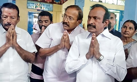 Minister Muthusamy and AIADMK ex-minister Thangamani pray together at Kongu Tirupati temple in Pallipalayam