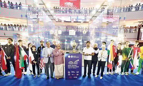 Dy CM Udhayanidhi Stalin, Zena Wooldridge, President, World Squash, N Ramachandran, Atulya Misra, ACS, with the trophy (Photo/ Justin George)