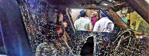 Windows of the victim?s car thrashed by the gang