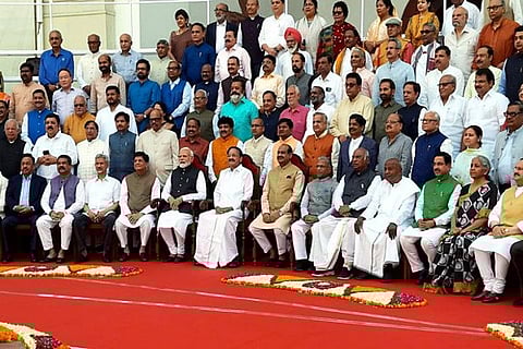 PM Modi, Chairman M Venkaiah Naidu pose with retiring members of Rajya Sabha (ANI Photo)