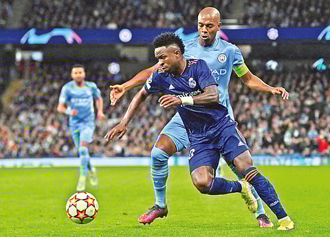Vinicius Jr and Fernandinho engage in a duel