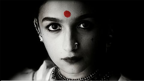 Alia Bhatt's look in Gangubai Kathiawadi (Source: Twitter)