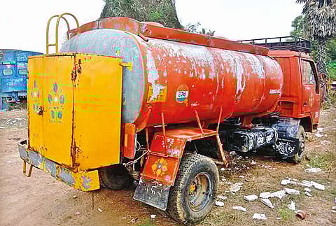 Namakkal police seize tanker lorry with 4,000 litres of adulterated diesel