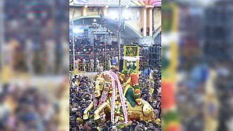 Lord Kallazhagar's procession.