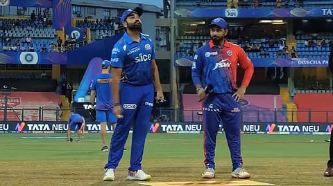 MI opt to field against DC with RCB's fate hanging in balance