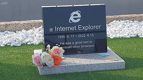 Internet Explorer gravestone