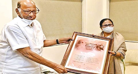 West Bengal Chief Minister Mamata Banerjee with NCP veteran Sharad Pawar at the latter?s residence Tuesday