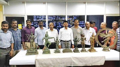 Idols handed over in Delhi reach Kumbakonam