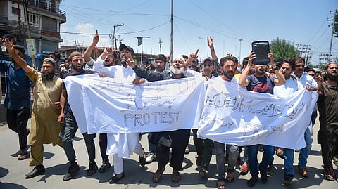 Protests in Srinagar over remarks by BJP leaders against Prophet