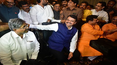 BJP leaders celebrate Uddhav?s resignation