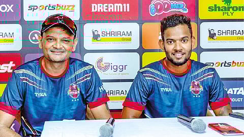 CSG captain Kaushik Gandhi (right) with head coach Hemang Badani.