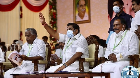 AIADMK expels OPS; defiant leader announces similar action against EPS