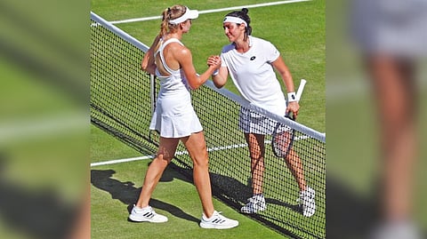 Elena Rybakina (left) and Ons Jabeur after the finals