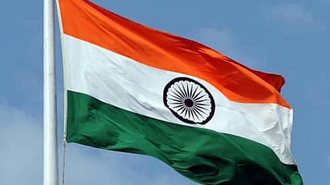 NDRF, CISF personnel distribute flag to houses in Arakkonam region