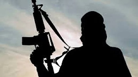 Militant killed in encounter with security forces in Shopian