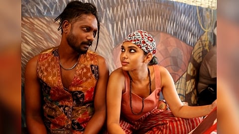 Still from Natchathiram Nagargiradhu