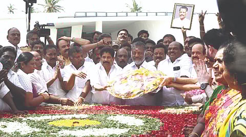 O Panneerselvam and his supporters at the Jaya memorial.