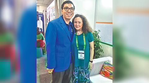 Wesley So (left) with Lotis Key