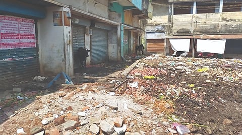 A view of closed shops in a municipality-run commercial
complex in Arani town