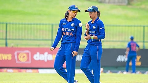 Smriti Mandhana and Harmanpreet Kaur