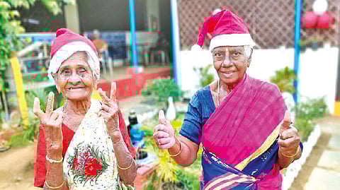 Rescuees Nachiyammal and Pathmavathi