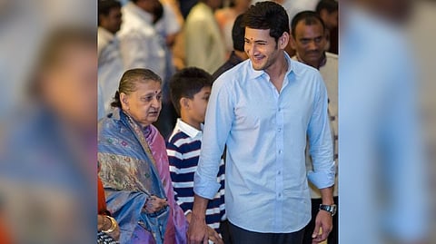 Mahesh Babu and his mother Ghattamaneni Indira Devi