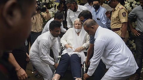 Simone Tata attends the funeral of former Tata Sons Chairman Cyrus Mistry at Worli Crematorium, in Mumbai