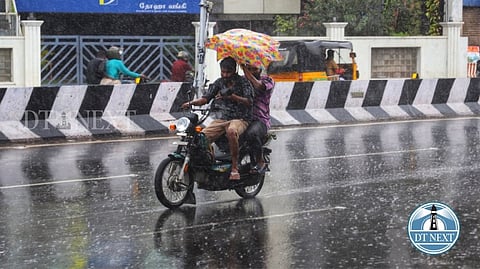 A few parts of the Chennai are expected to receive moderate rain with thunder and lightning.