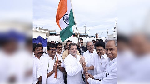 Stalin handed over the national flag to Congress MP Rahul Gandhi
