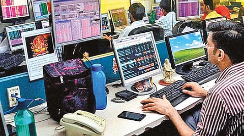 Service sector activity falls to 6-month low