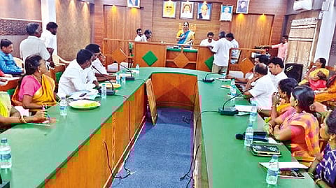 Union Council chief Jayaseeli Jayabalan chairing the monsoon preparedness meeting in Tiruvallur on Wednesday.