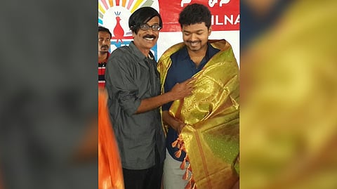 Manobala with Vijay