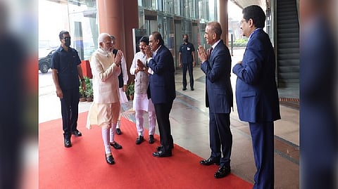 Prime Minister Narendra Modi with heads of telecom firms at the at the inauguration of 6th edition of India Mobile Congress and launch of 5G Services.