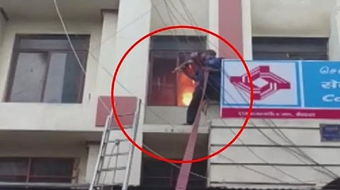 Fire at private bank