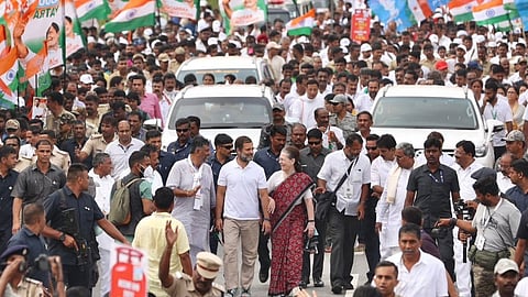 Sonia joins Congress 'Bharat Jodo Yatra' in Karnataka's Mandya today